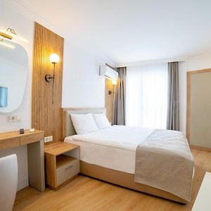 Pokój z łóżkiem king-size